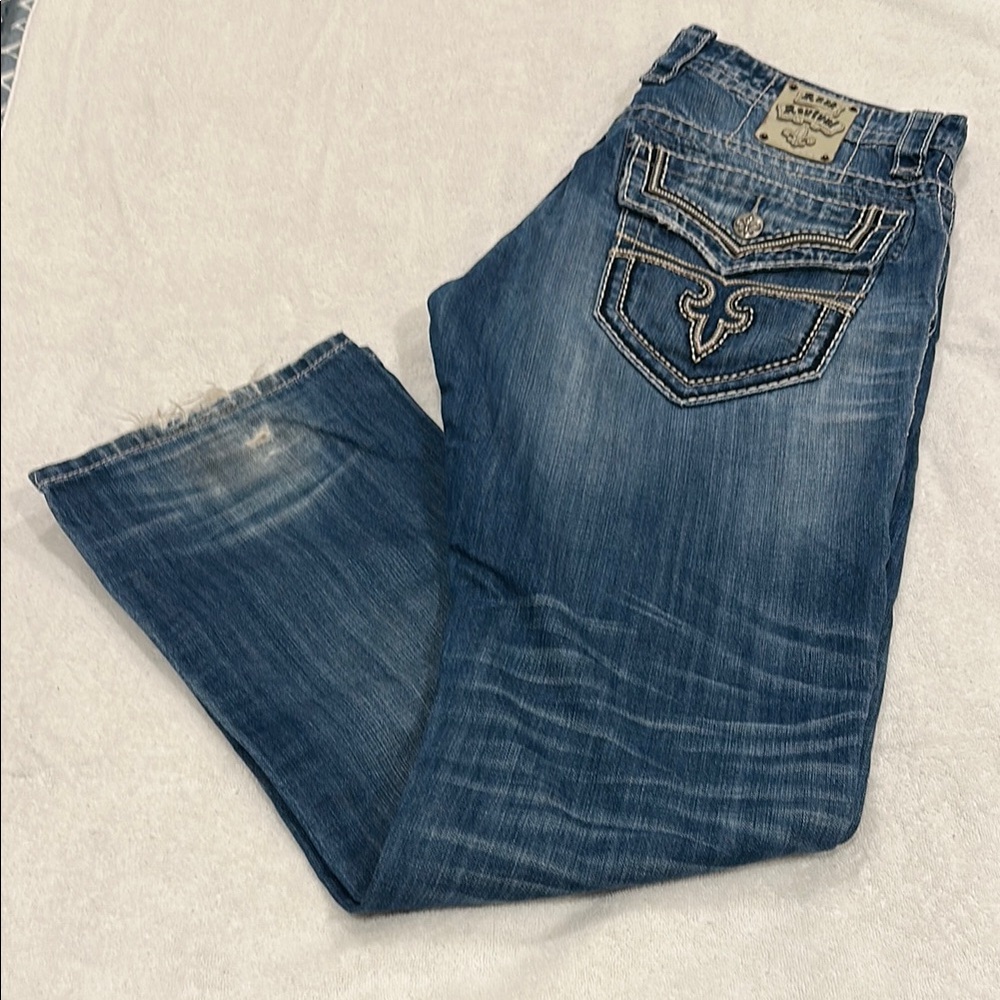 Rock Revival Men's Wesley Straight Medium Wash Jeans